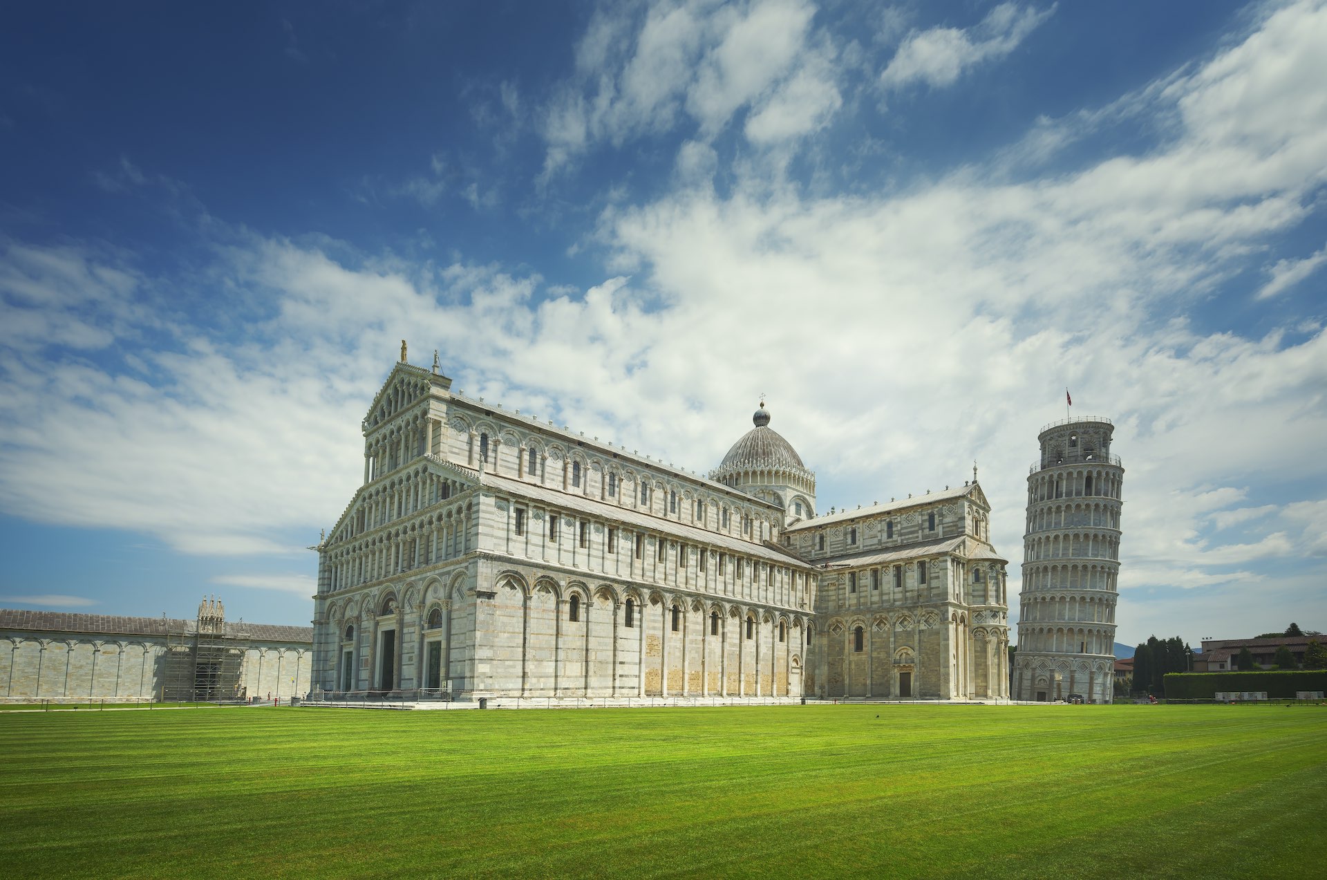 Flydubai launches flights to Pisa and resumes services to Catania