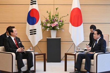 South Korea reinstates Japan on export white list to boost economic ties